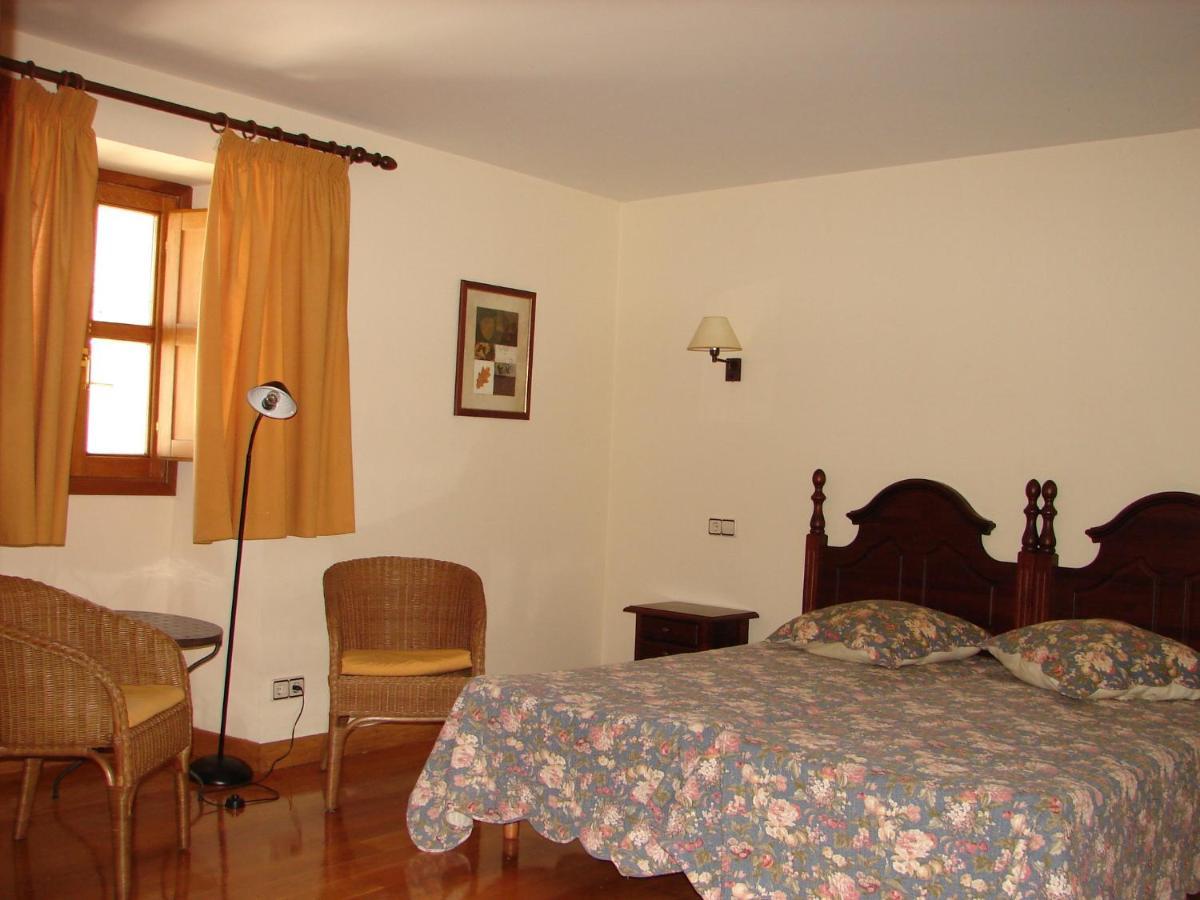 Apartamentos LAZKANO I Y II Uharte-Arakil Exterior foto